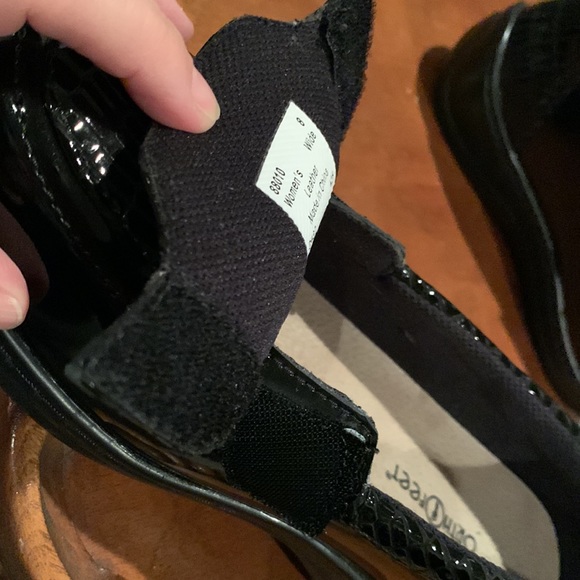 Orthofeet shoes - easy on - 8 Wide. - Picture 6 of 9